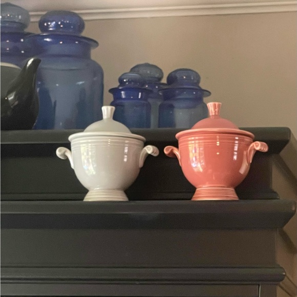 FiestaWare Vintage Cobalt Blue Covered sugar Bowl - Picture 6 of 6